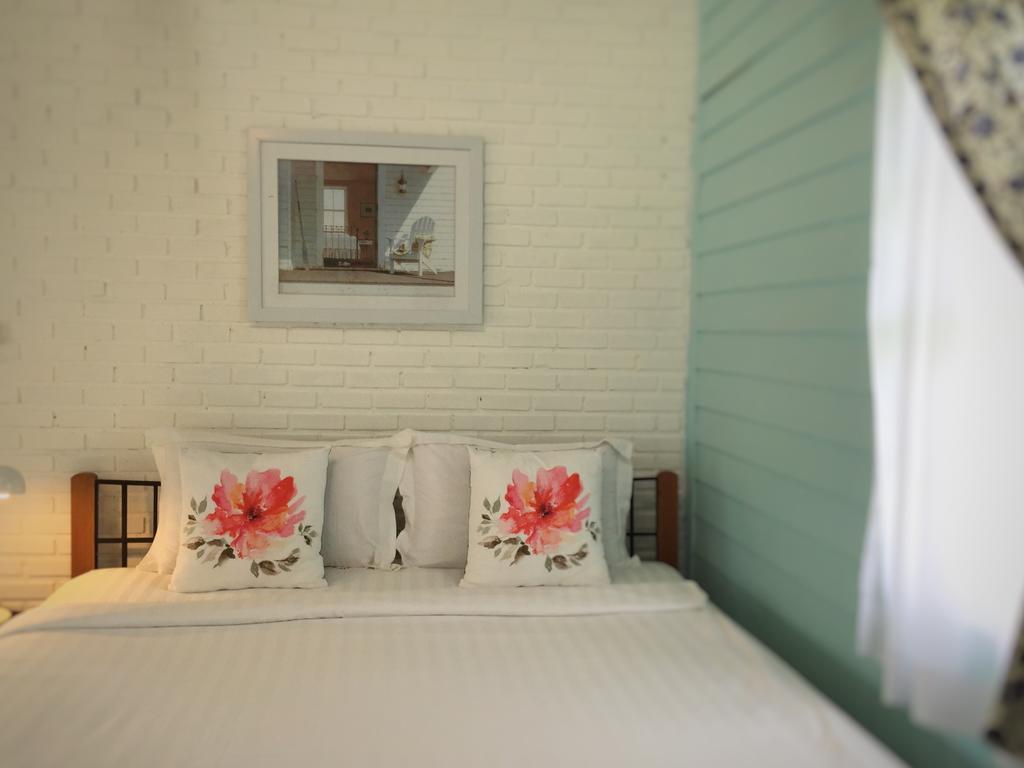 Romance - Another Story In Pai Quarto foto